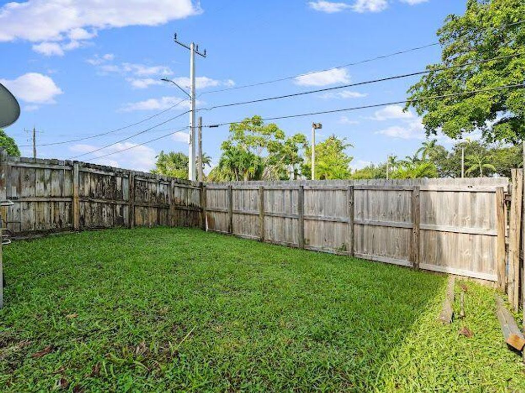 Photo of 4001 NE 21 St Avenue #107, Fort Lauderdale, FL 33308 (MLS # R11039642)