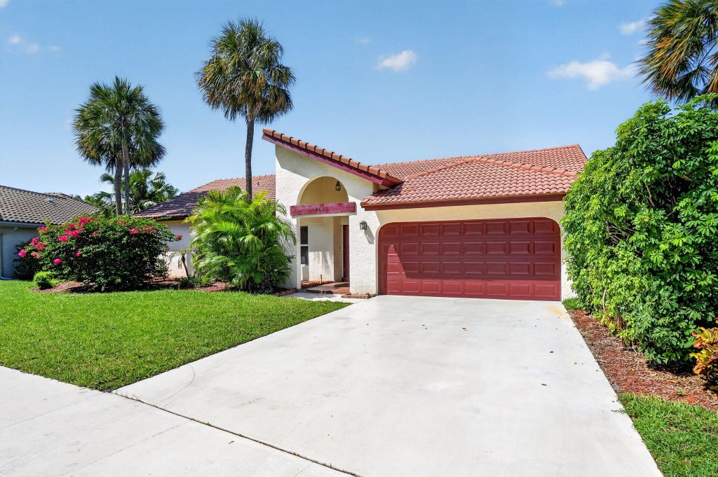 Photo of 2400 SW 23rd Cranbrook Drive, Boynton Beach, FL 33436 (MLS # B26043506)