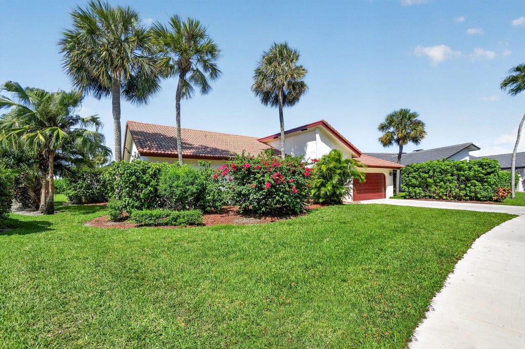 Photo of 2400 SW 23rd Cranbrook Drive, Boynton Beach, FL 33436 (MLS # B26043506)