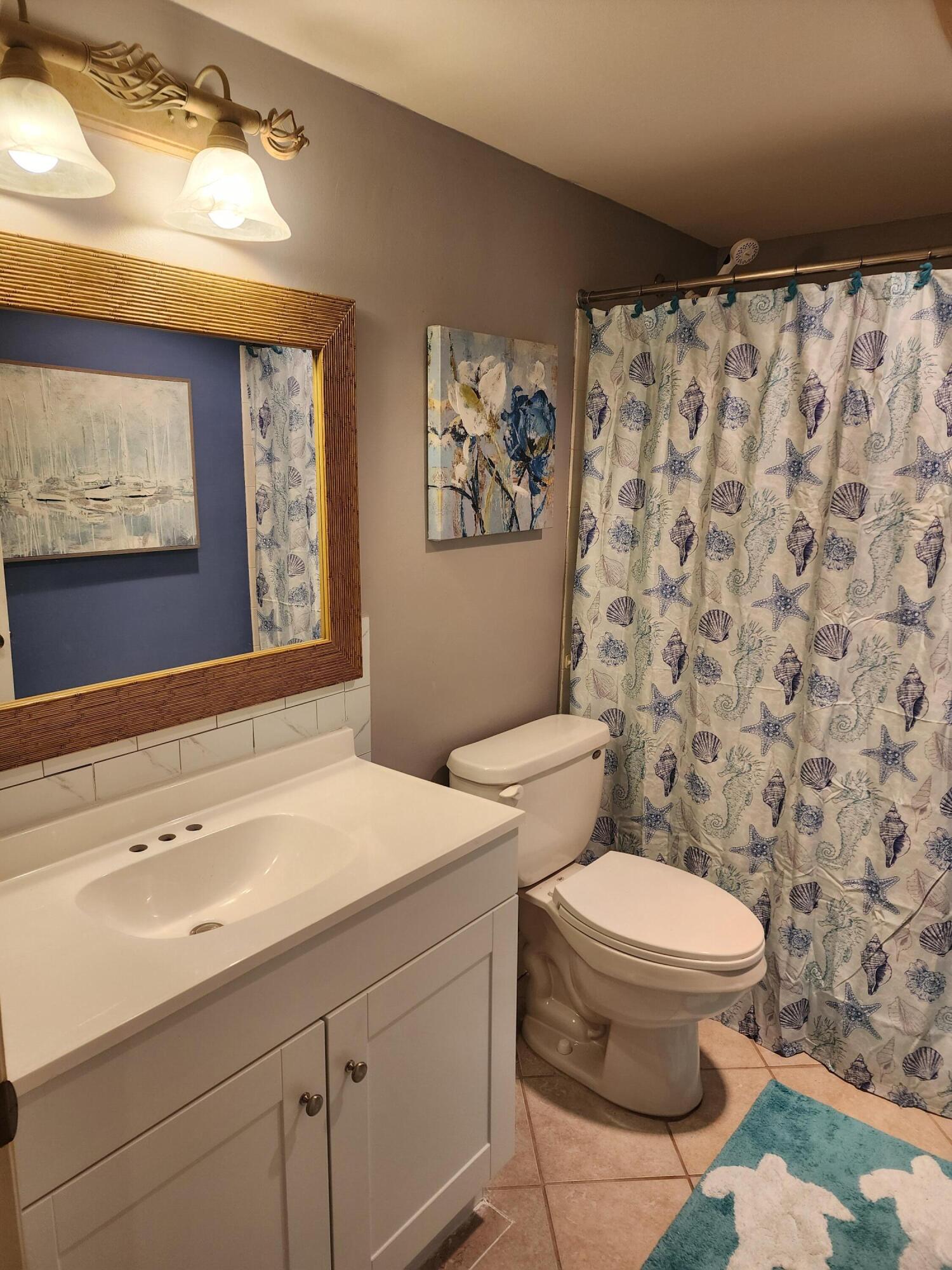 CIRCLE BAY YACHT CLUB CONDO - Residential