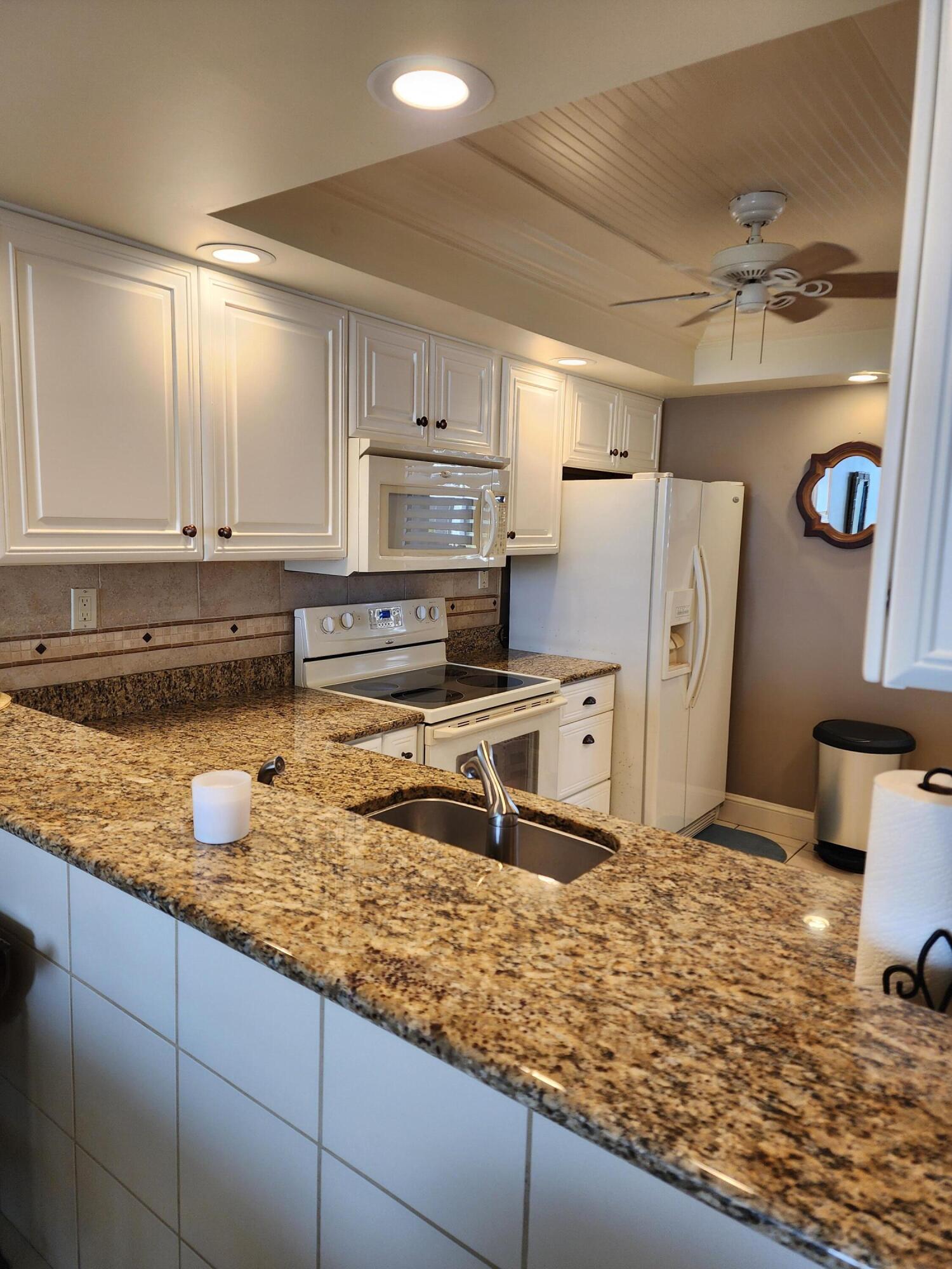 CIRCLE BAY YACHT CLUB CONDO - Residential