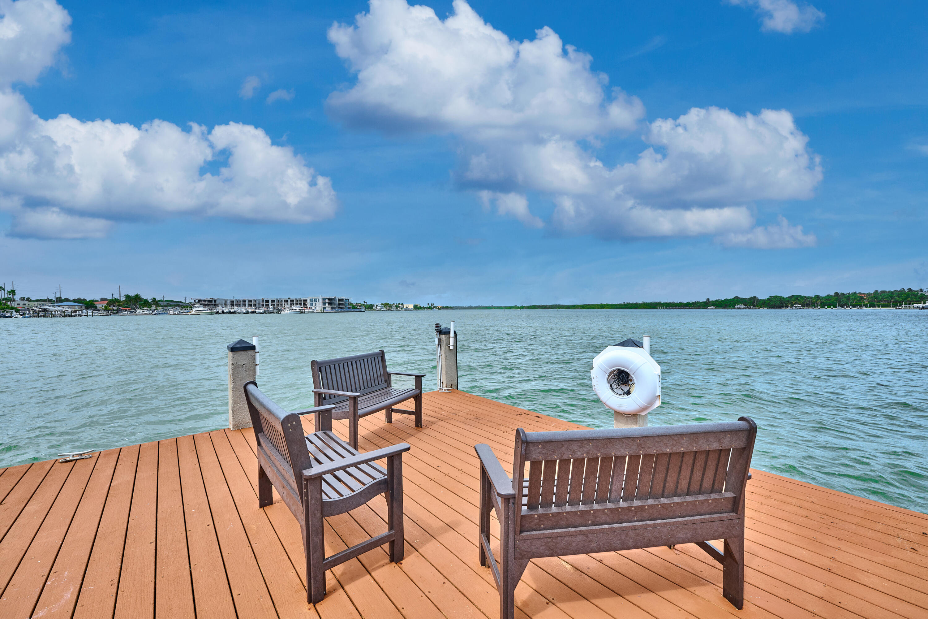 BROADVIEW CONDO - Residential