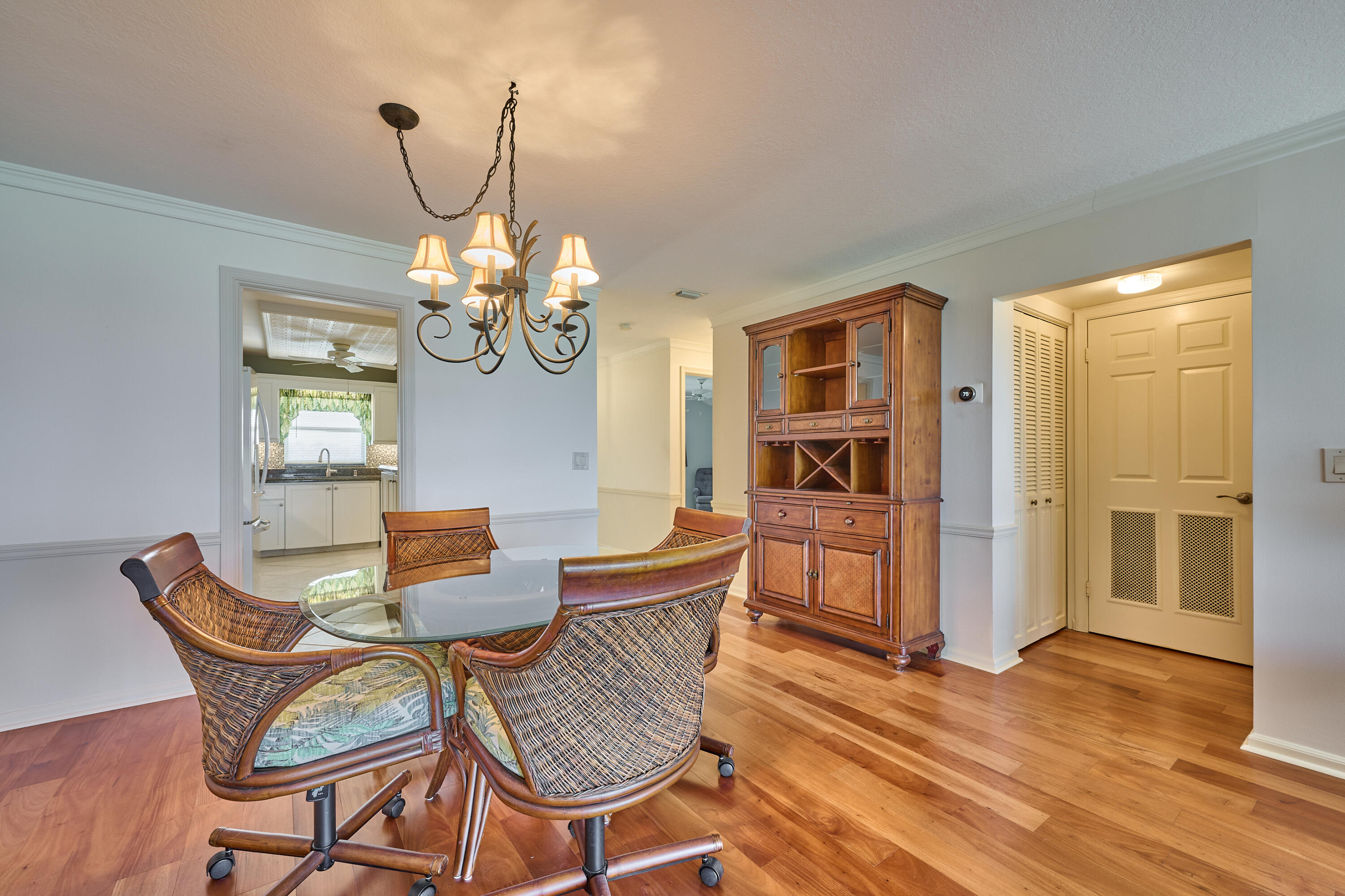 BROADVIEW CONDO - Residential