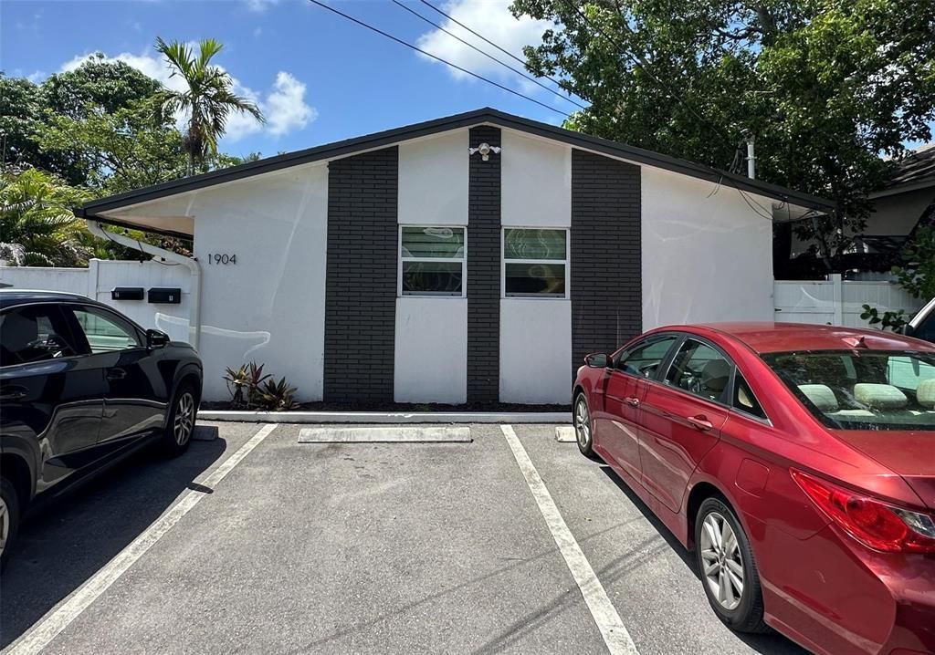 Photo of 1904 SW 11th Court #2, Fort Lauderdale, FL 33312 (MLS # B26004973)