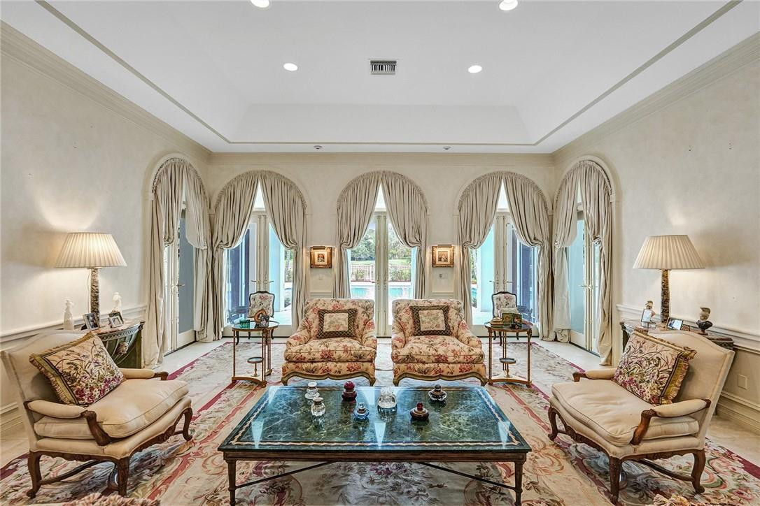 BRIDLE PATH - Residential