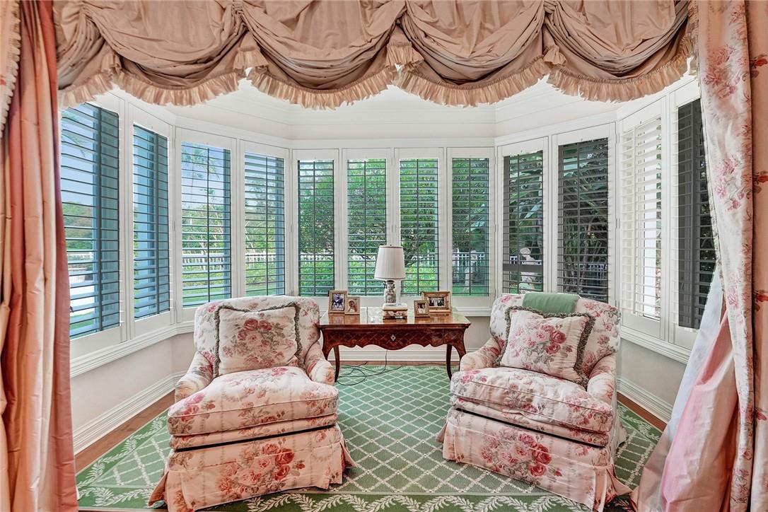 BRIDLE PATH - Residential