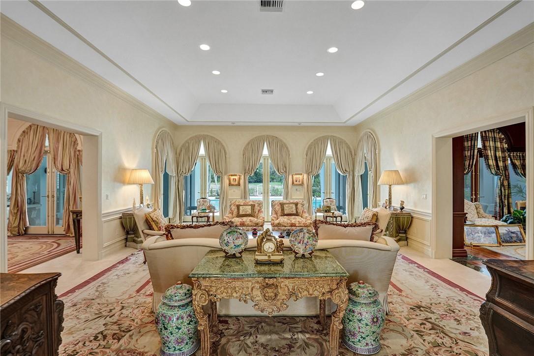 BRIDLE PATH - Residential