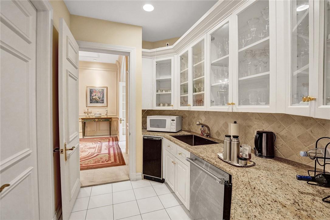 BRIDLE PATH - Residential