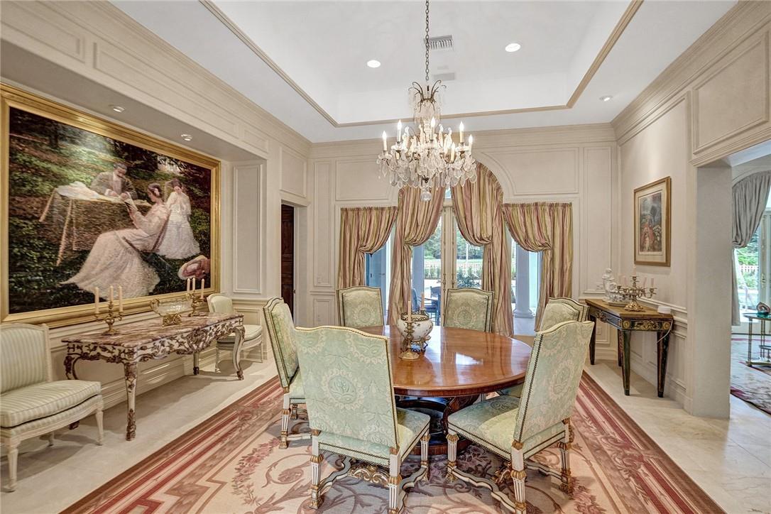 BRIDLE PATH - Residential