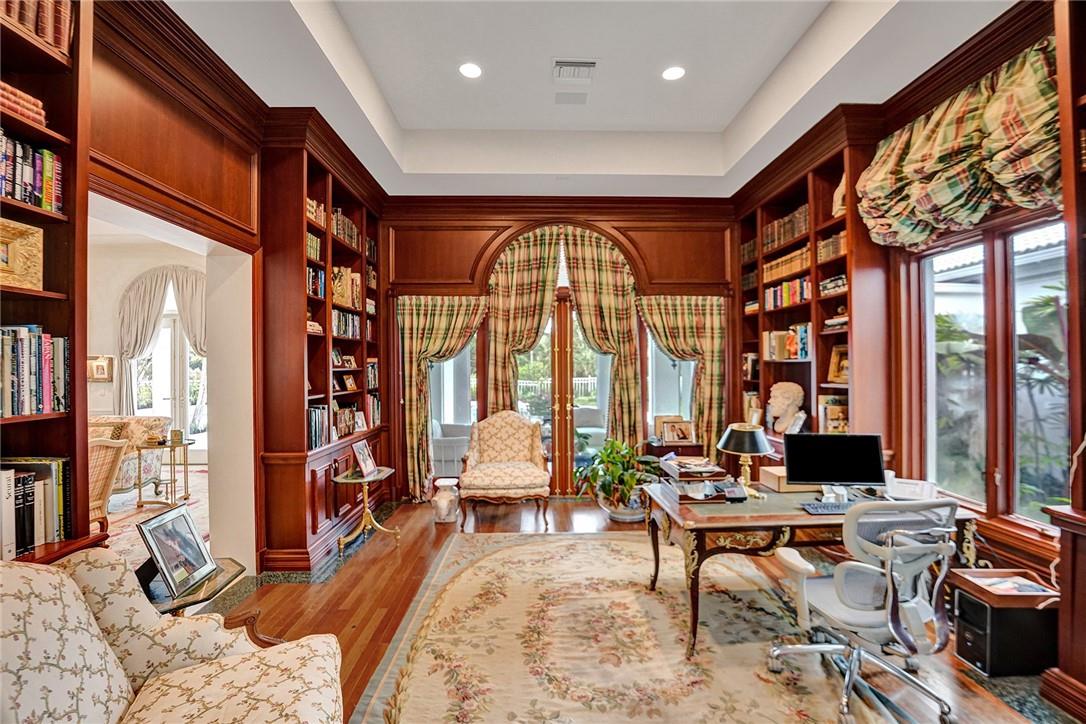 BRIDLE PATH - Residential