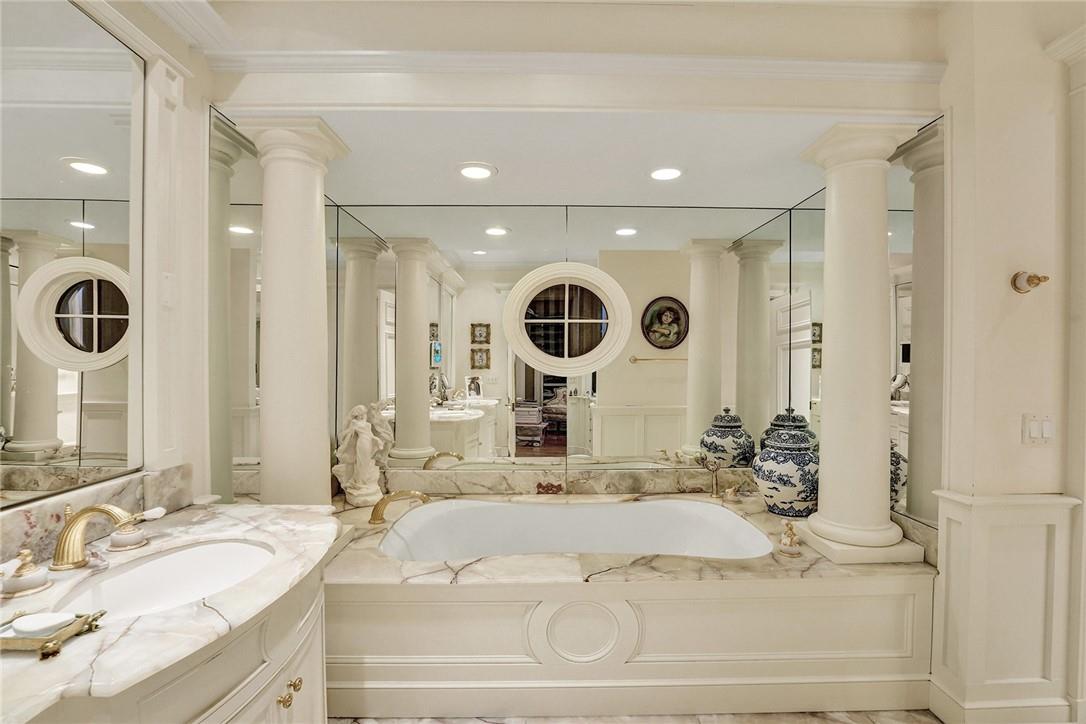 BRIDLE PATH - Residential