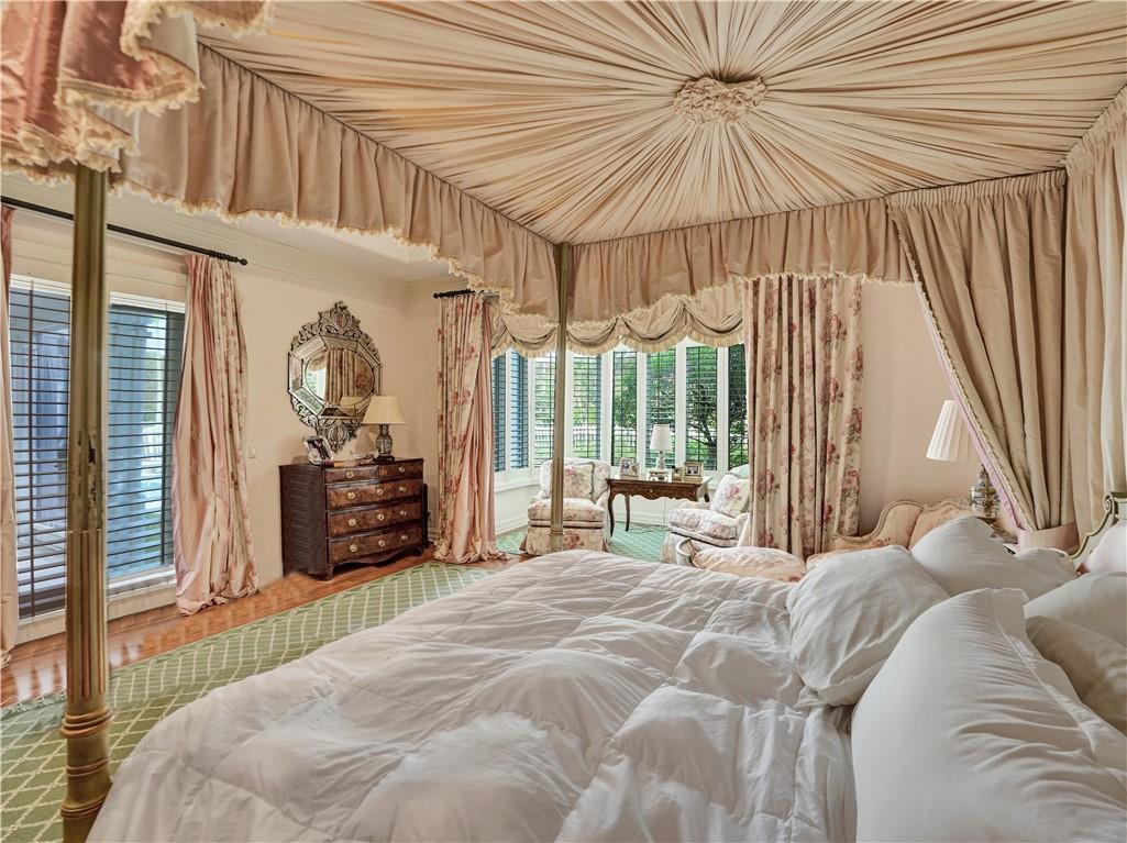 BRIDLE PATH - Residential