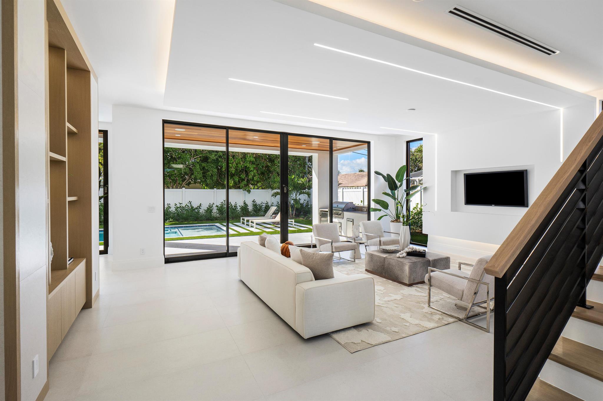 812 Malaga Drive