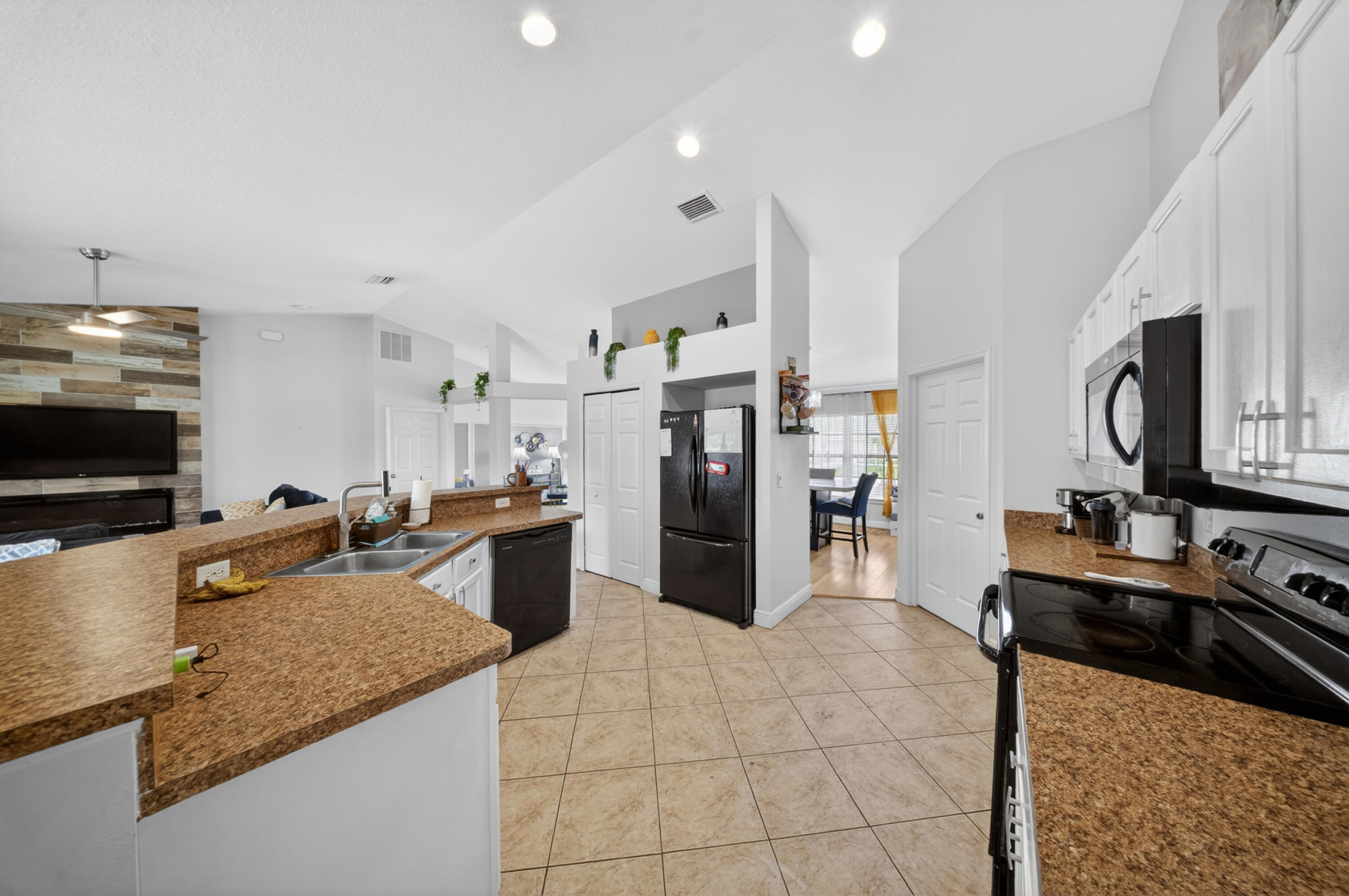 PORT ST LUCIE SECTION 44 - Residential