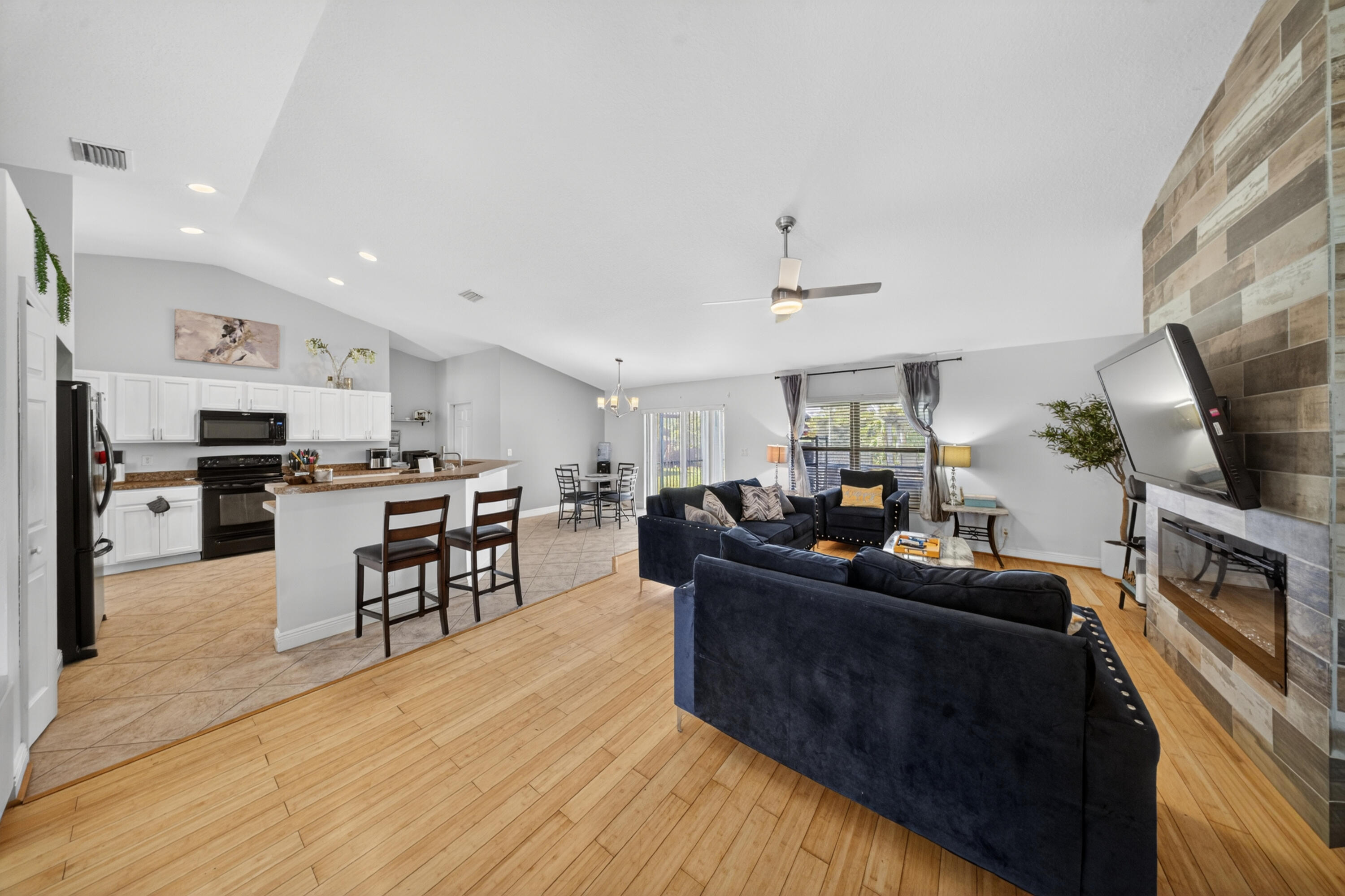 PORT ST LUCIE SECTION 44 - Residential