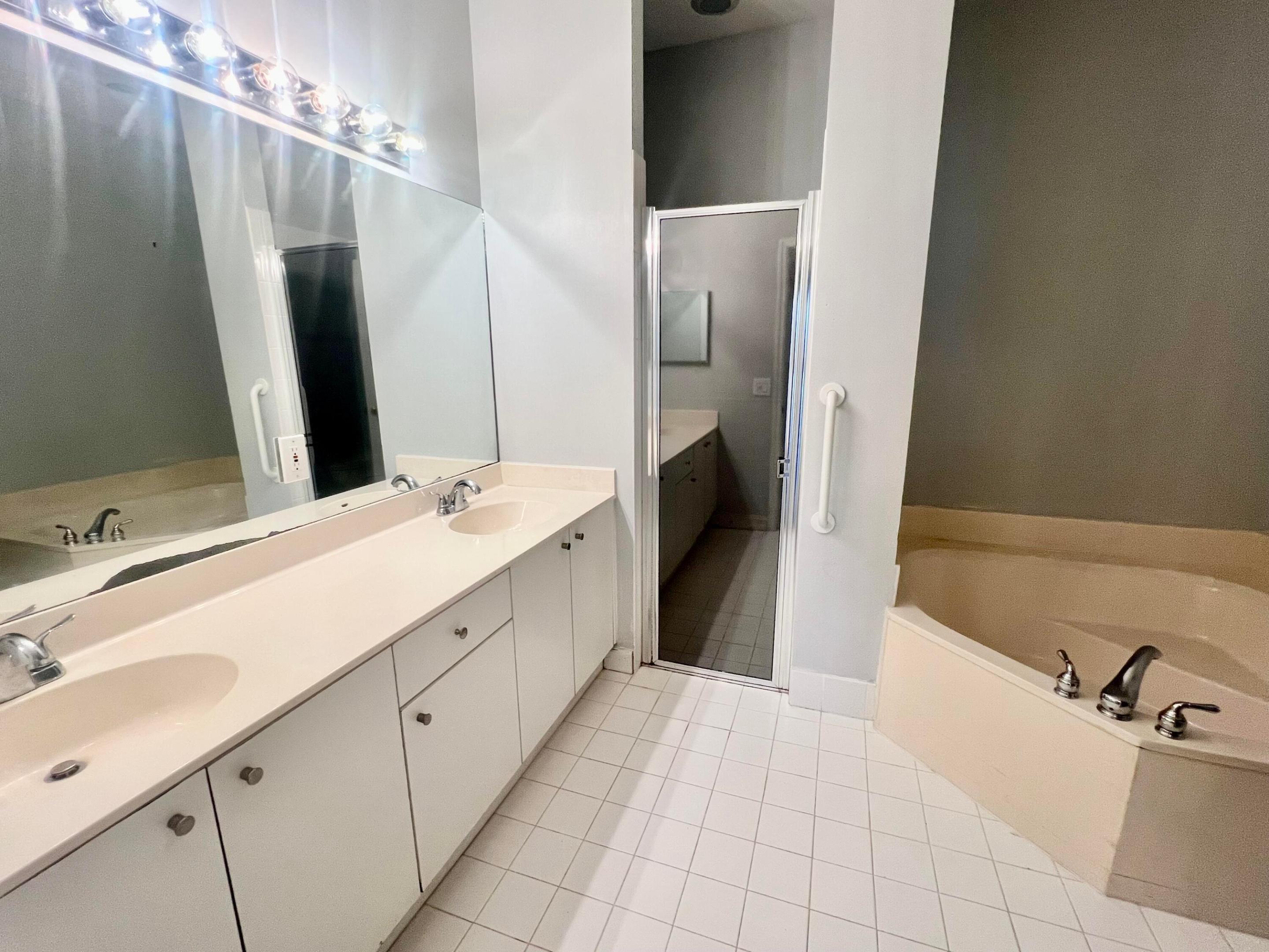 REGENCY HOMES AT SUNRISE - Residential