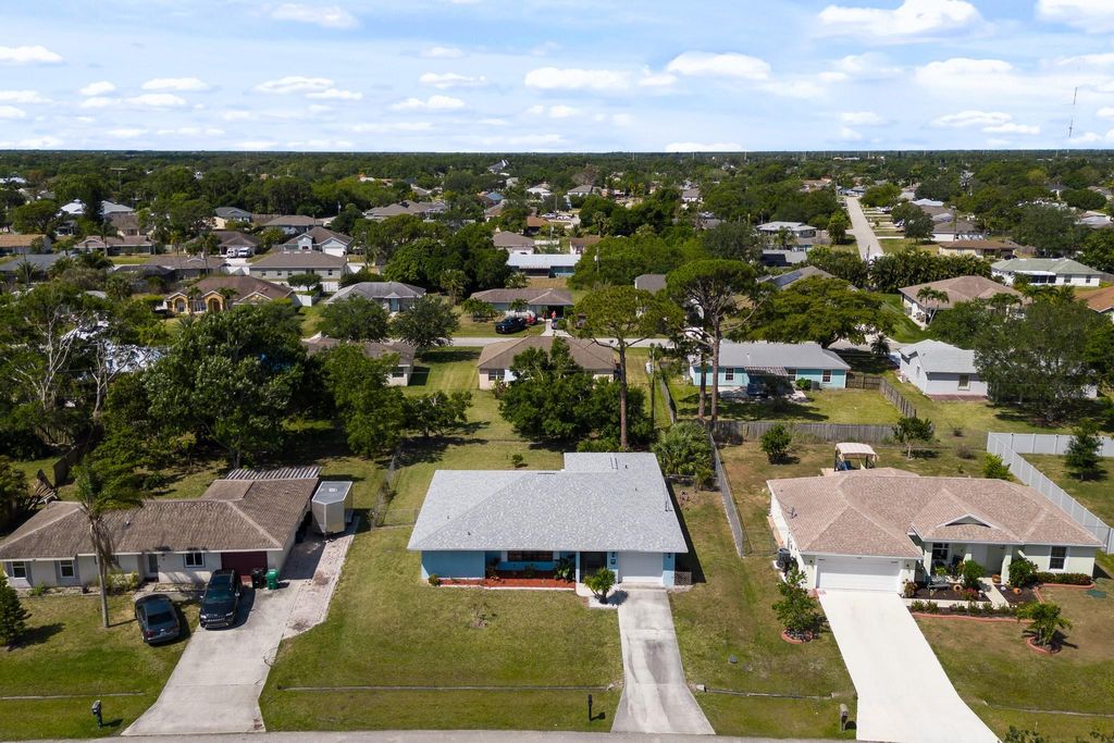 Photo of 2134 SE Genoa Street, Port Saint Lucie, FL 34952 (MLS # F10435714)