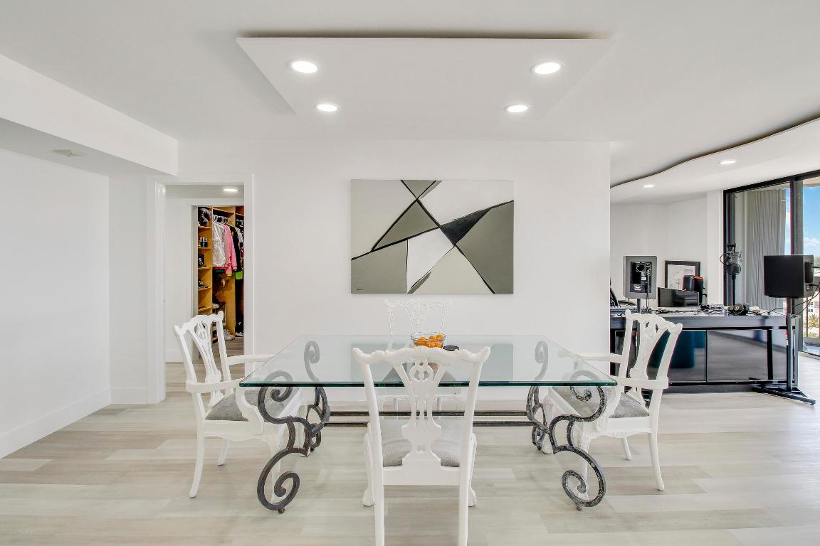 2000 Presidential Way 1401