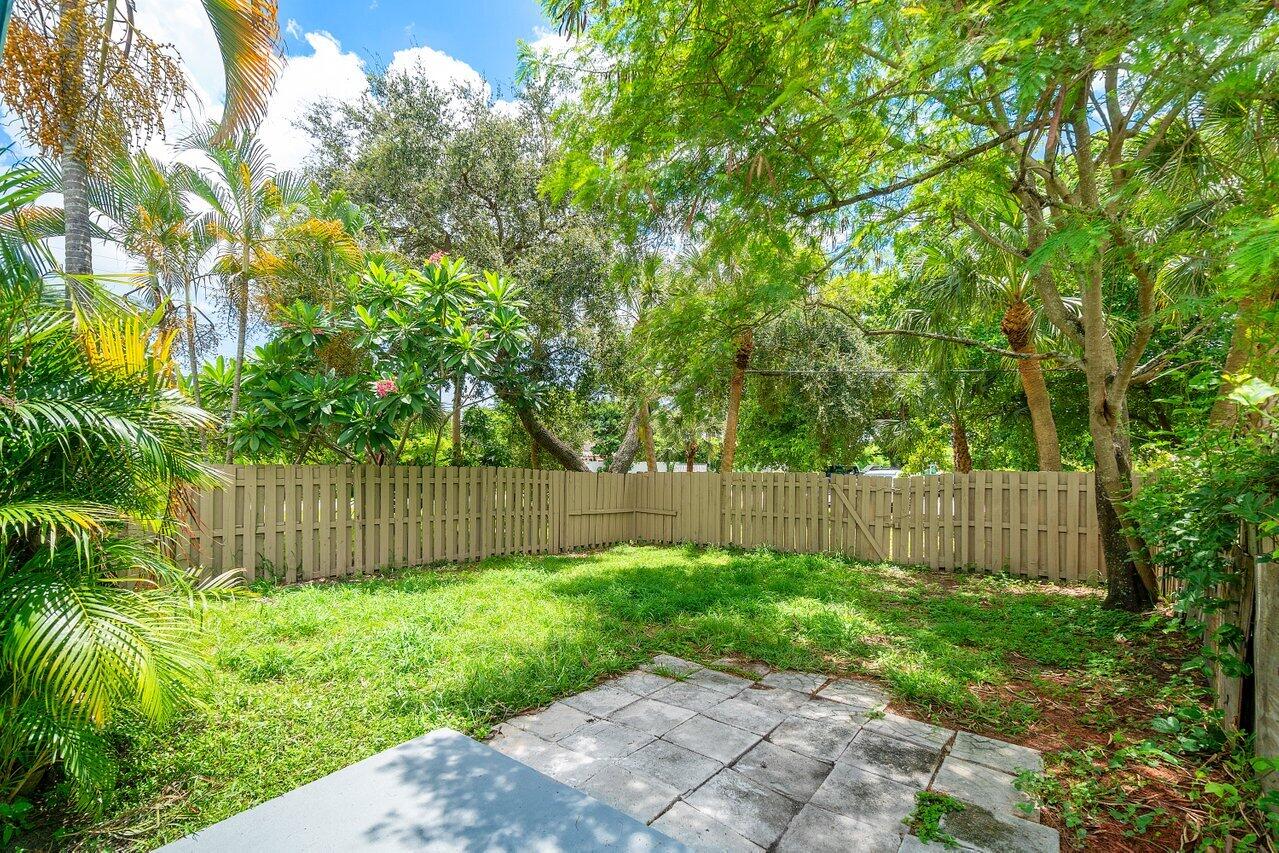 Gulfstream Apartments - Residential Lease