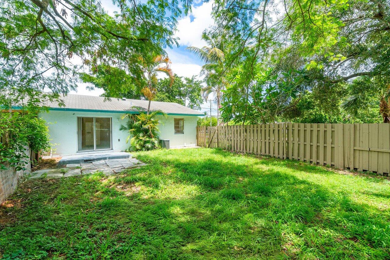 Gulfstream Apartments - Residential Lease