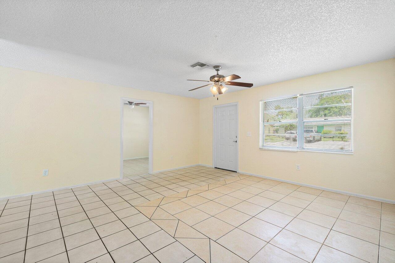 Gulfstream Apartments - Residential Lease