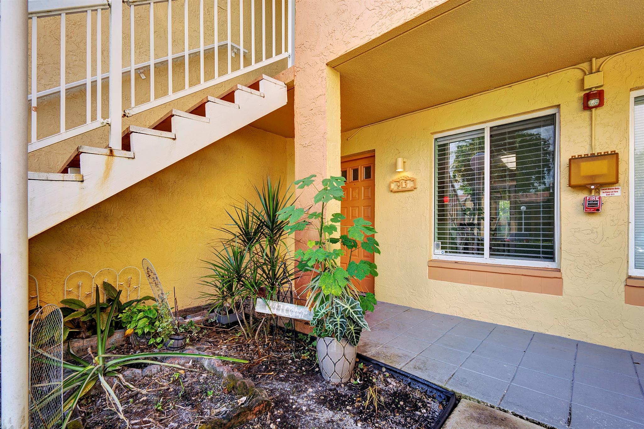 NAPOLI GARDENS - Residential