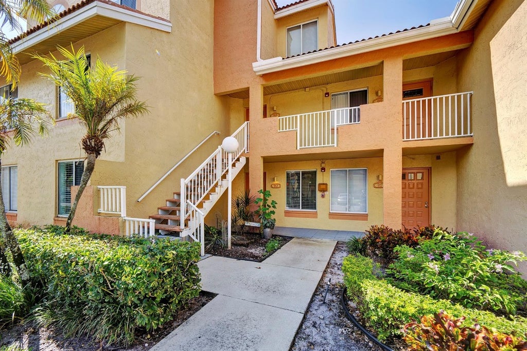 Photo of 913 Coral Club Drive #913, Coral Springs, FL 33071 (MLS # F10523029)