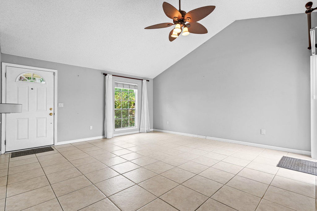 Photo of 5456 Courtney Circle, Boynton Beach, FL 33472 (MLS # R11109559)