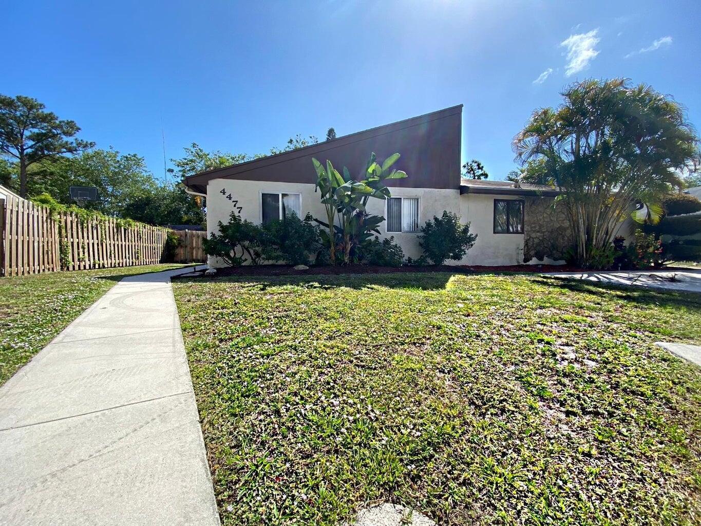 PINE TRAIL SOUTH - Residential Lease
