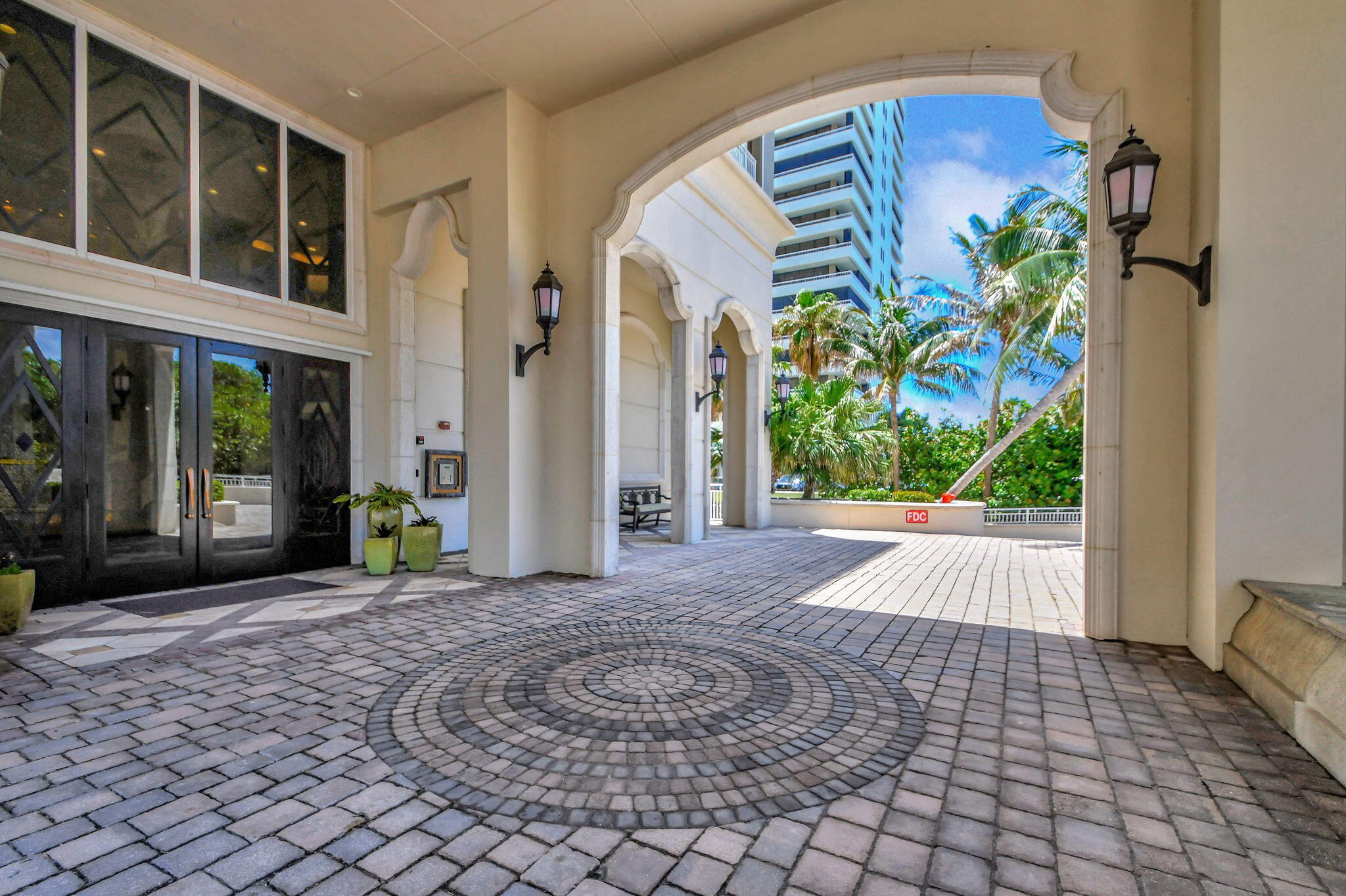 5310 N OCEAN Drive 301