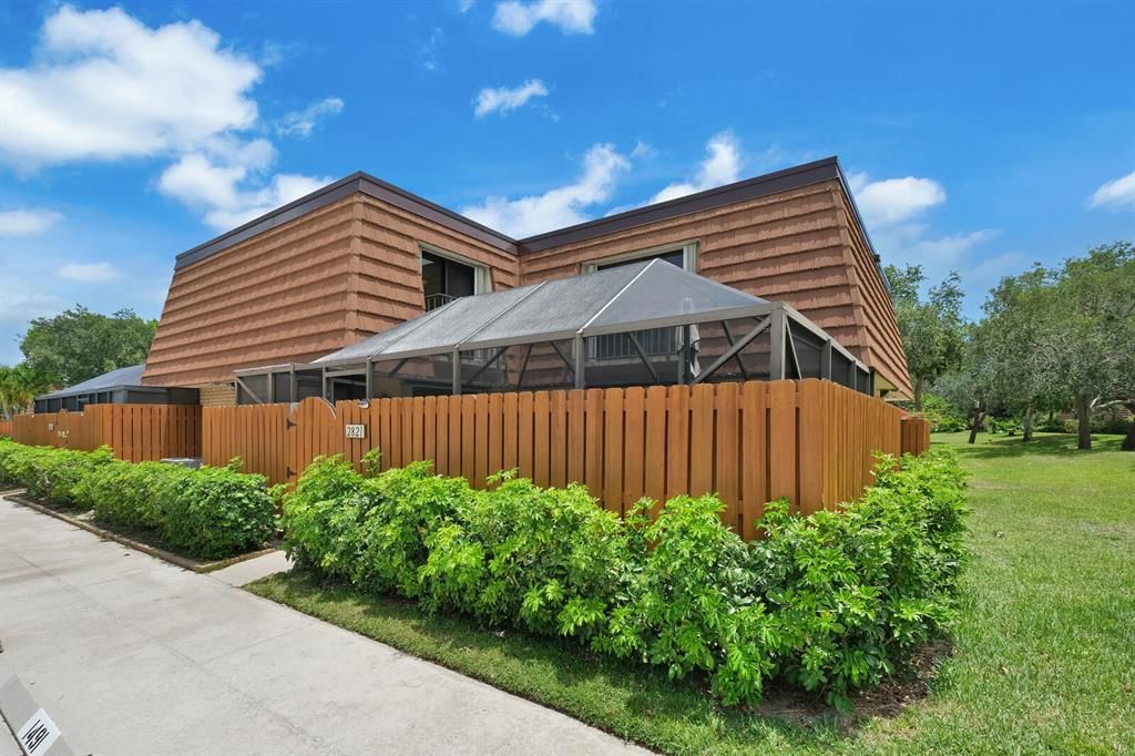 Photo of 2821 28th Court, Jupiter, FL 33477 (MLS # R10718129)