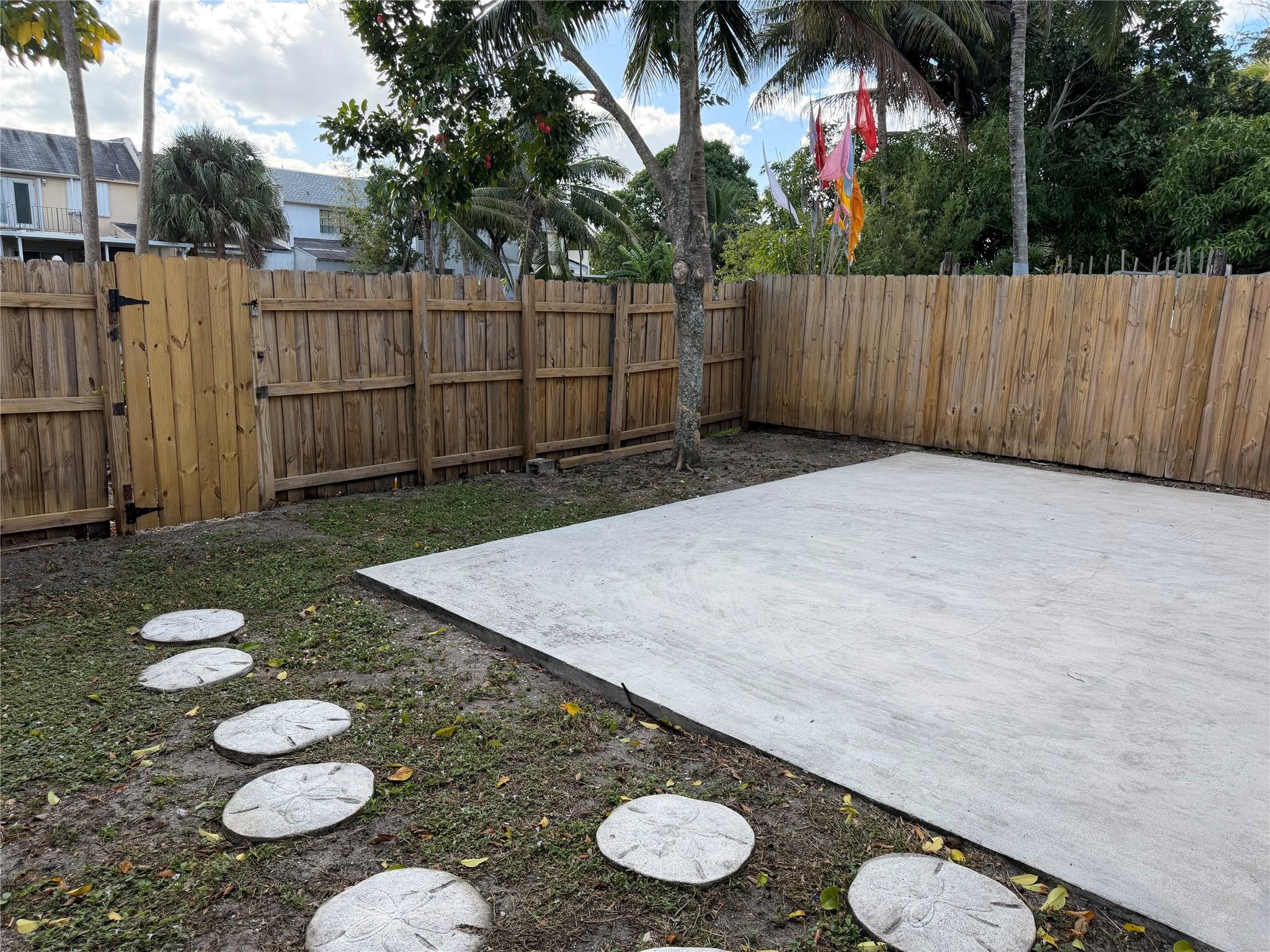 North Lauderdale Div B - Residential Lease