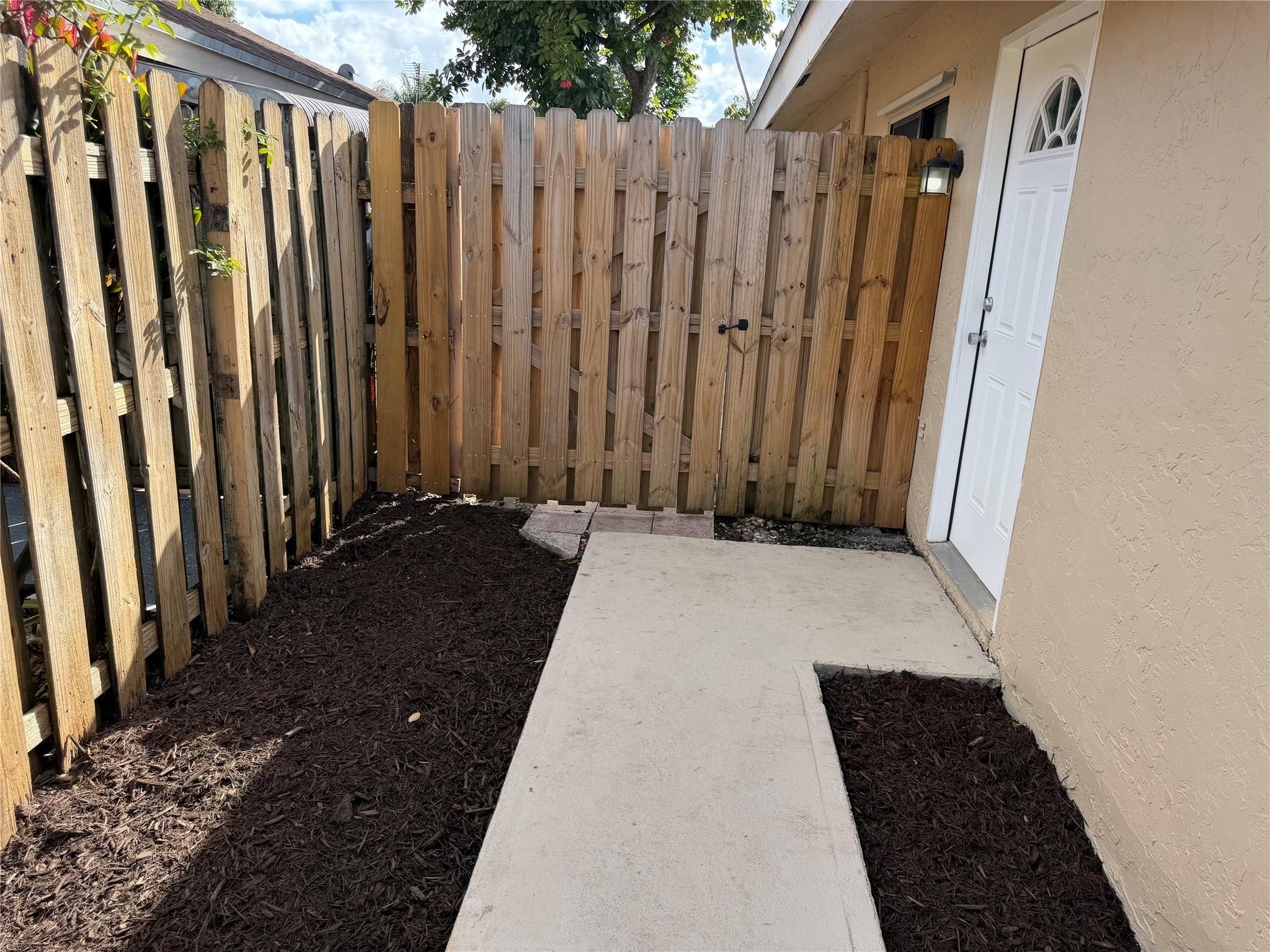 North Lauderdale Div B - Residential Lease