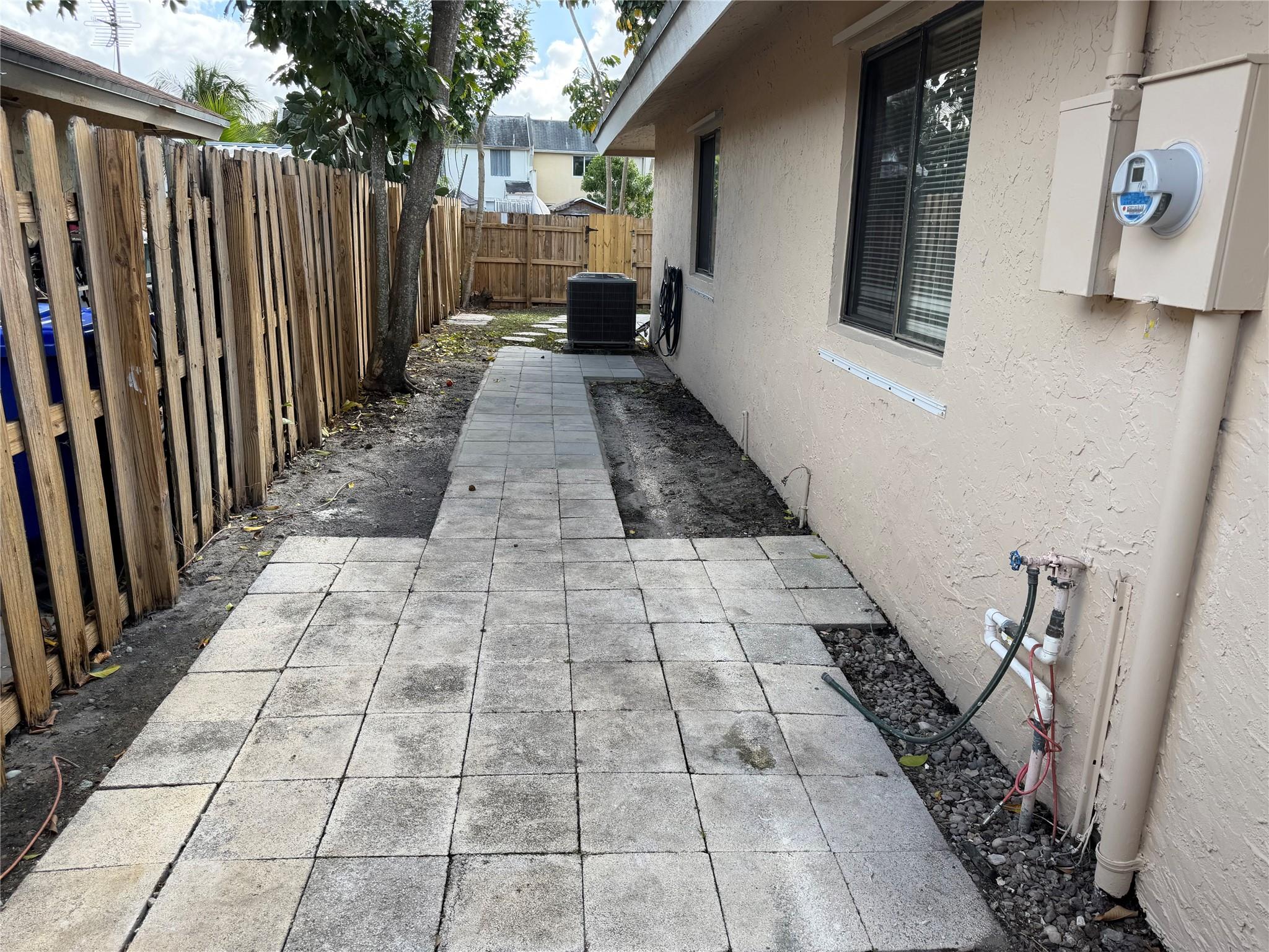 North Lauderdale Div B - Residential Lease