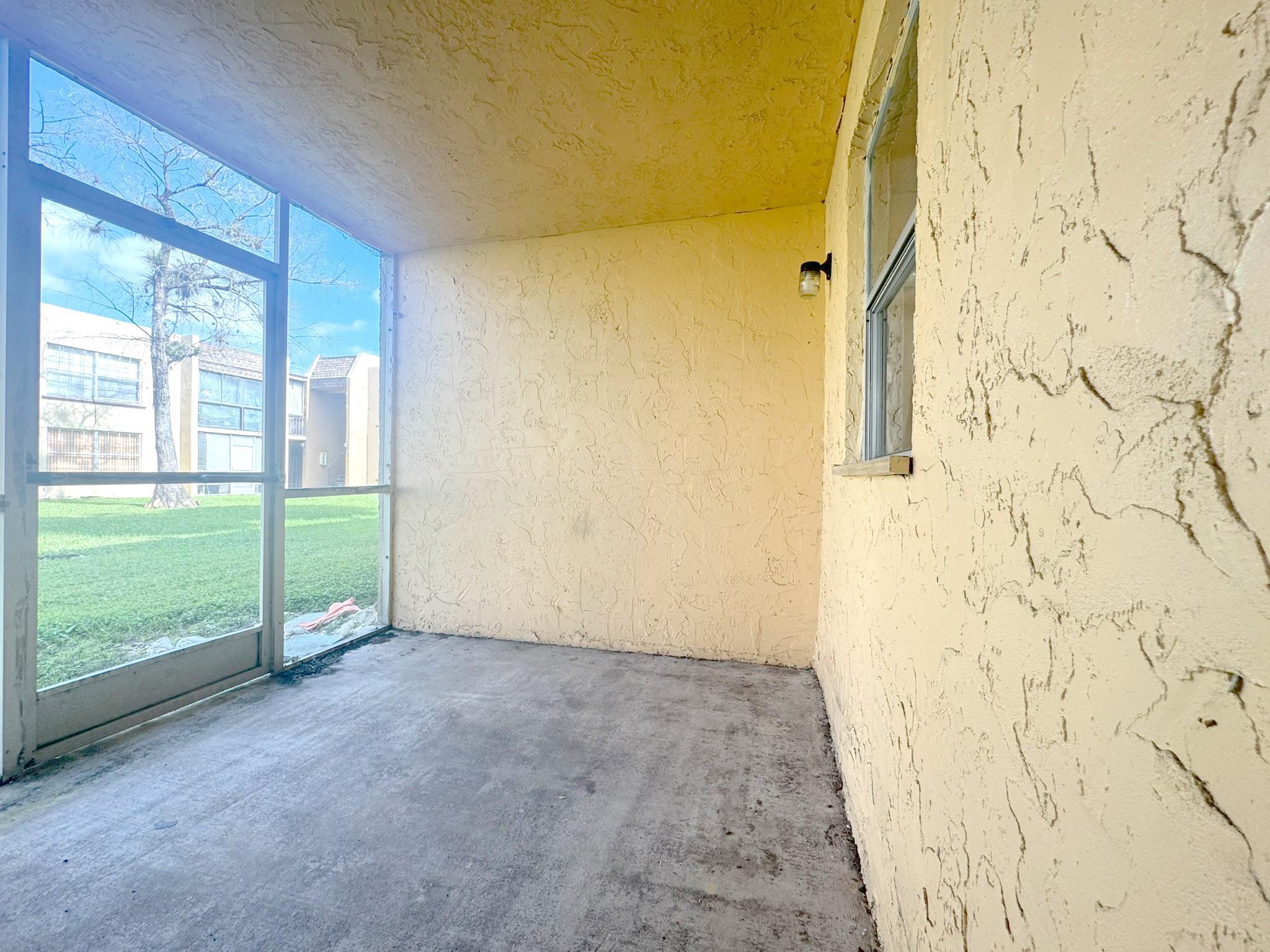 Wood Hue III - Residential