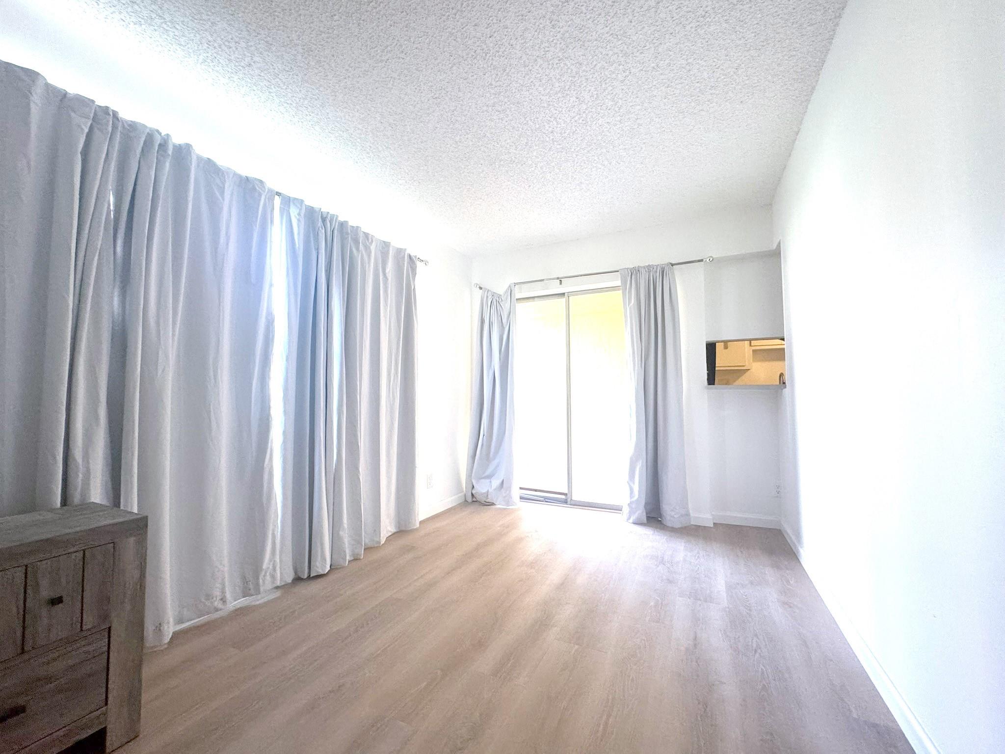 Wood Hue III - Residential