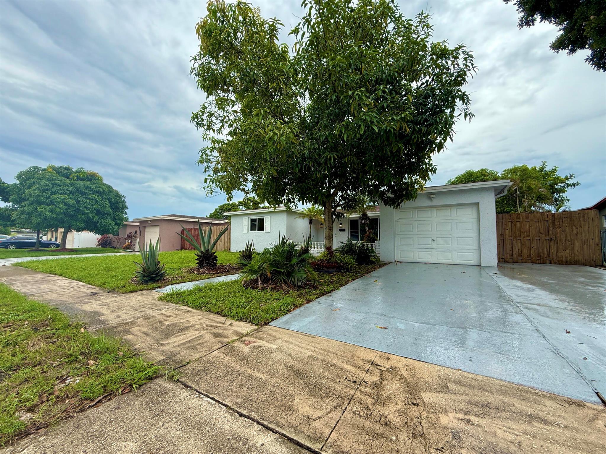 ORIOLE MARGATE SEC 1 - Residential