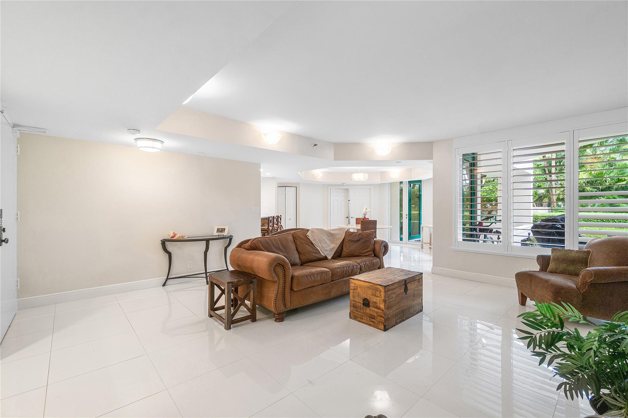 Mizner Court Condo 01 - Residential Lease