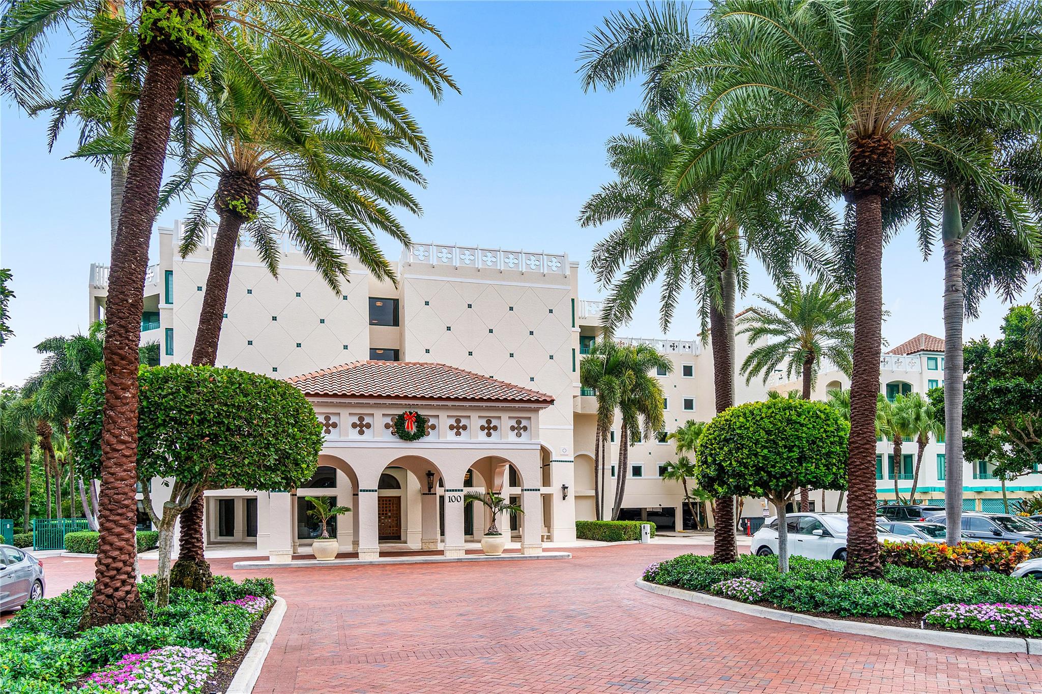 Mizner Court Condo 01 - Residential Lease