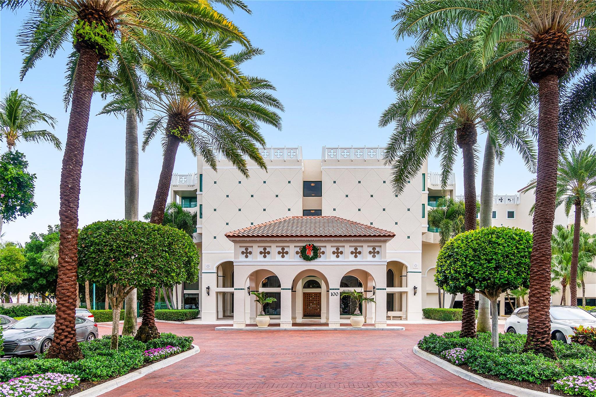 Mizner Court Condo 01 - Residential Lease