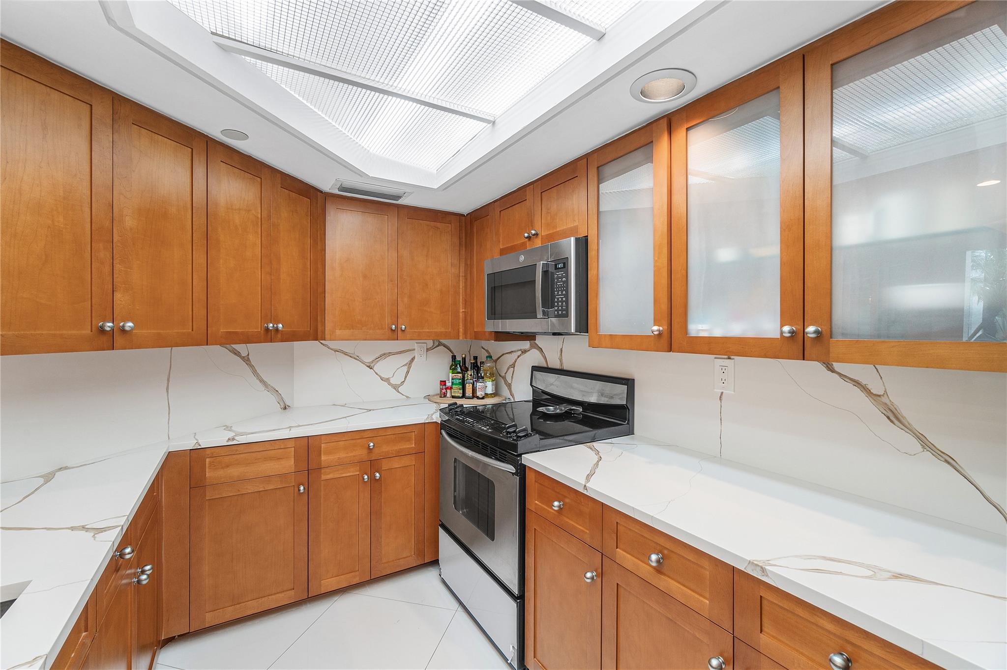 Mizner Court Condo 01 - Residential Lease