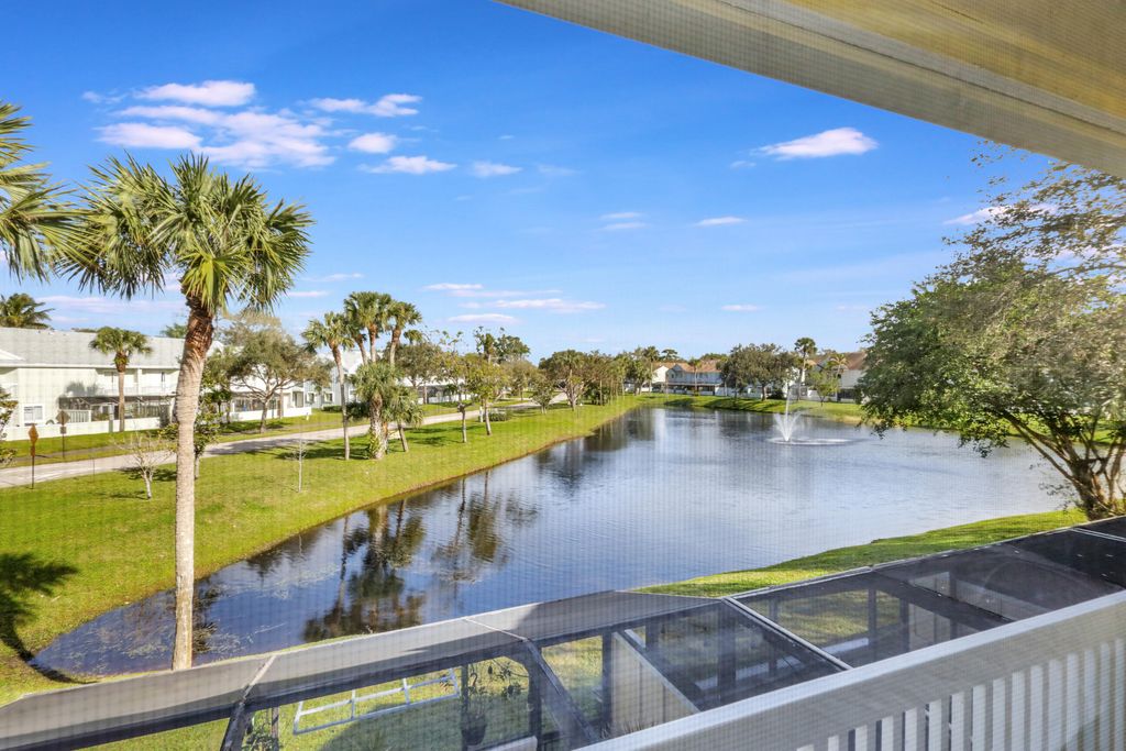 Photo of 6270 Riverwalk Lane #3, Jupiter, FL 33458 (MLS # R10958150)