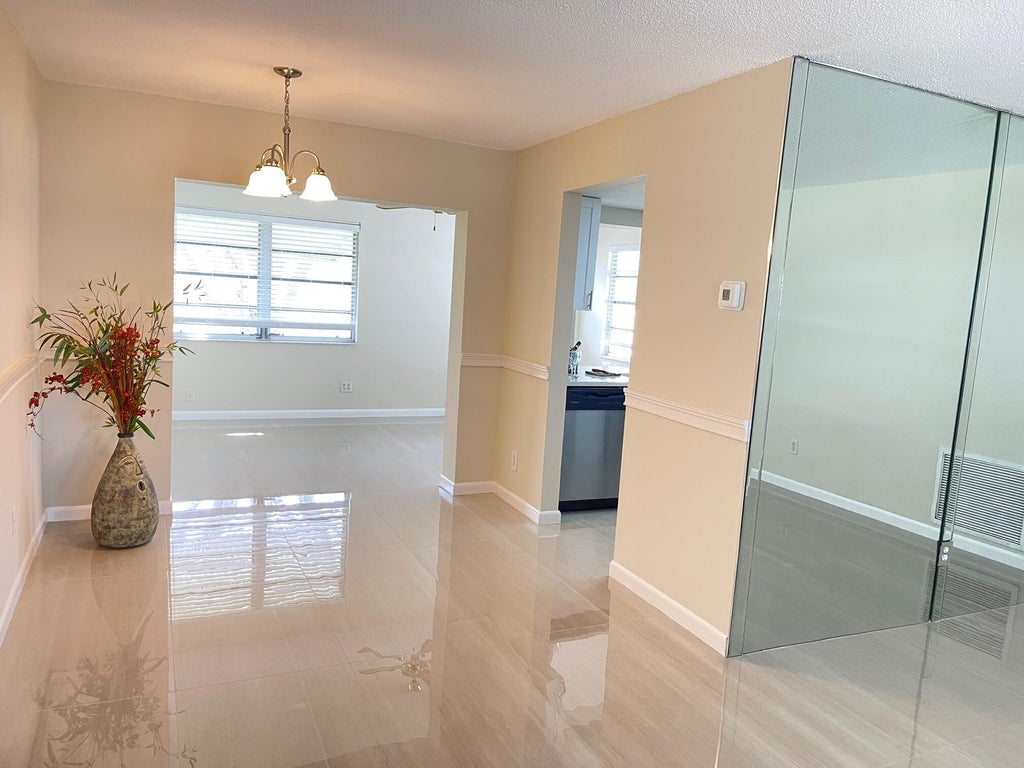 Photo of 910 SW 5th Court, Boynton Beach, FL 33426 (MLS # R11054827)