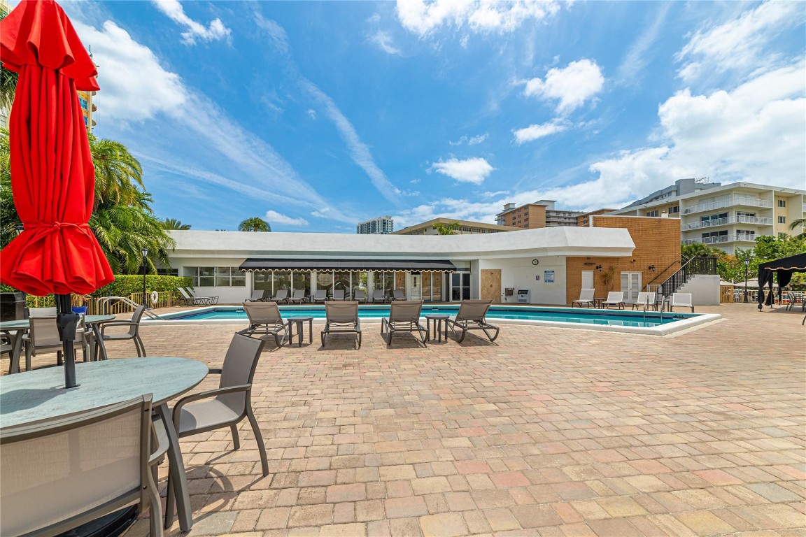 100 Golden Isles Drive 911