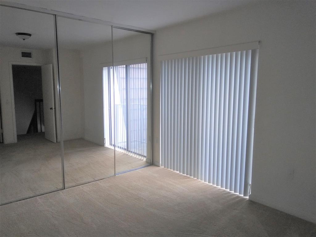 HERITAGE VILLAGE OF P B LAKES - Residential Lease