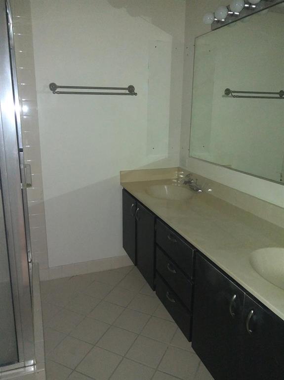 HERITAGE VILLAGE OF P B LAKES - Residential Lease