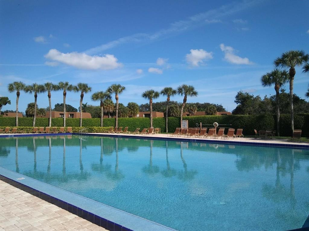 HERITAGE VILLAGE OF P B LAKES - Residential Lease