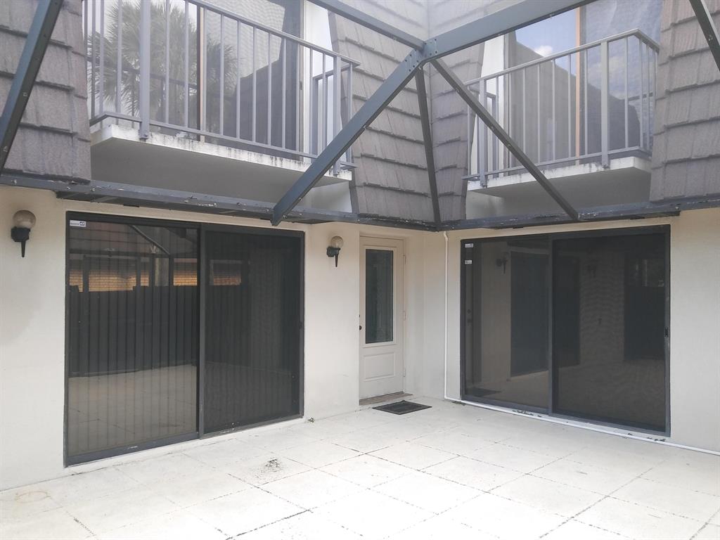 HERITAGE VILLAGE OF P B LAKES - Residential Lease