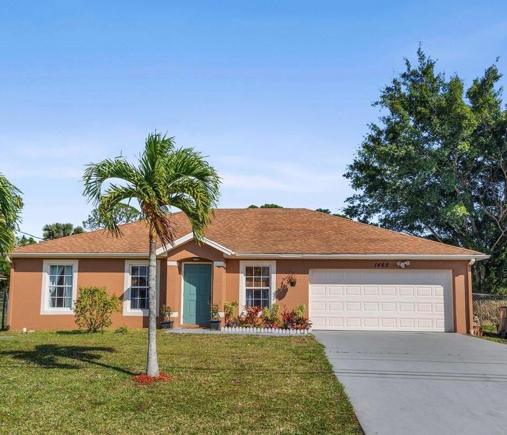 Photo of 1465 SW Vicuna Lane, Port Saint Lucie, FL 34953 (MLS # R10959885)