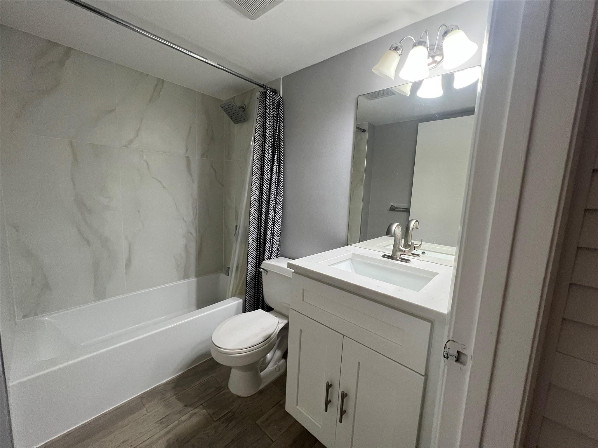 The Palms Of Pembroke Con - Residential Lease